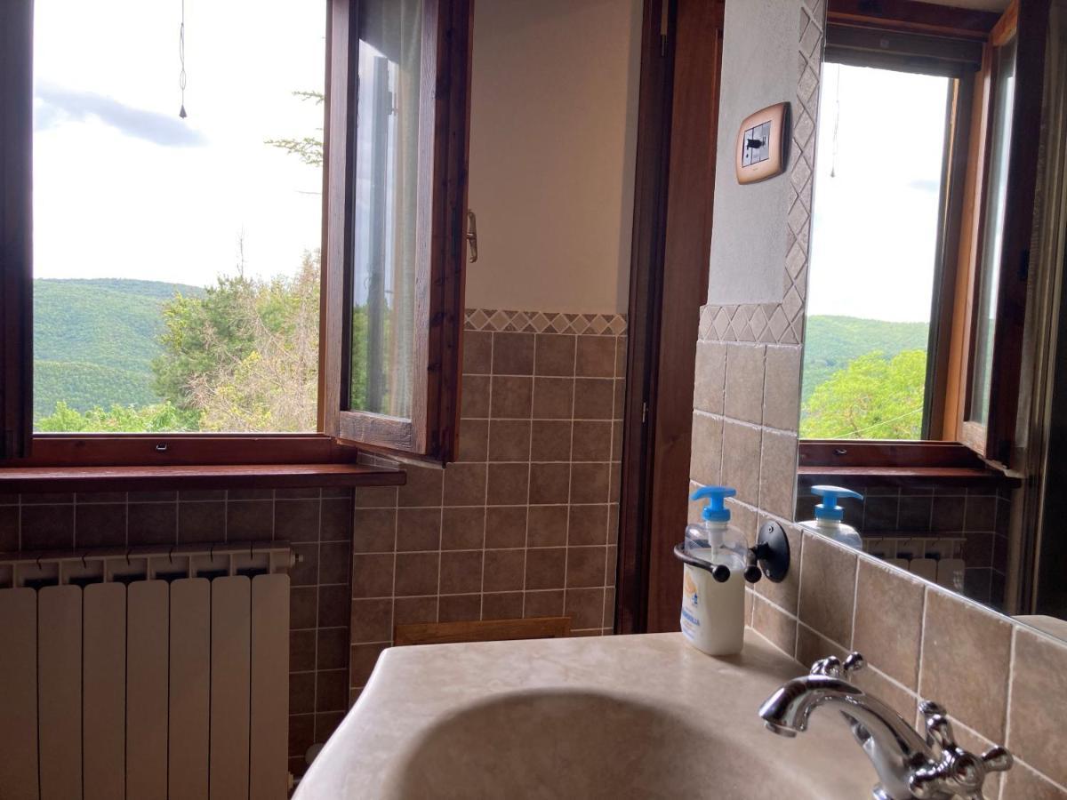 Tower Caratteristico In Pietra Holiday home *